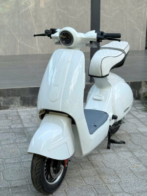 VESPA DIOR BẢNG FULL TRẮNG